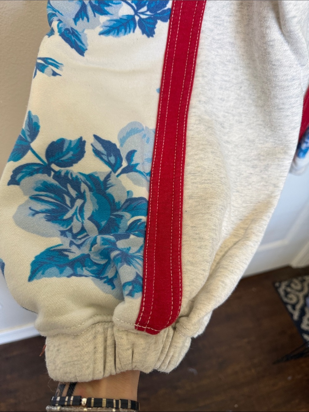 Free people FP Movement floral striped sweatpants Like New Sz L blue red white - Picture 2 of 9